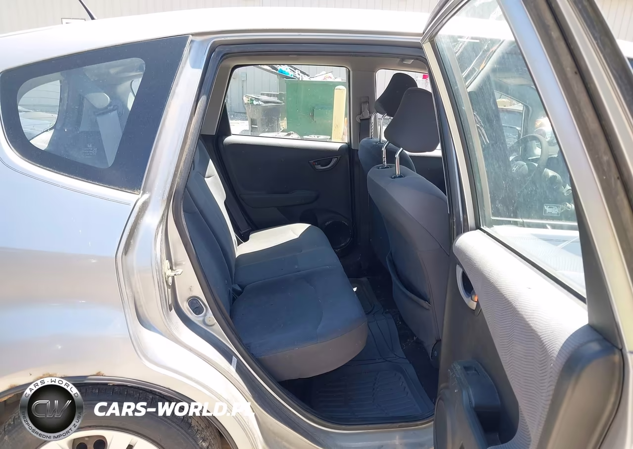 2009 Honda Fit VIN:JHMGE88299S045779 - 8