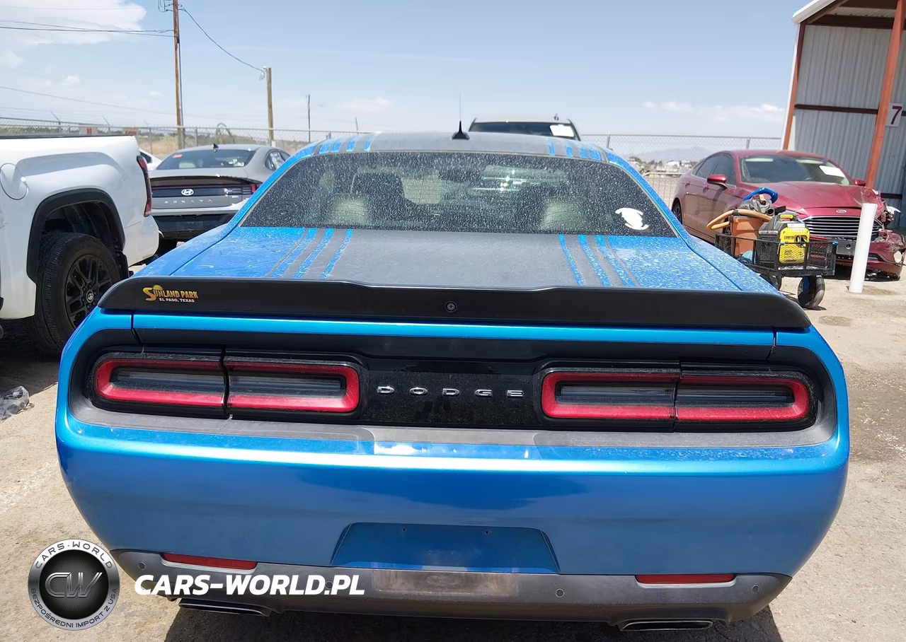 2015 Dodge Challenger R-T Plus Shaker VIN:2C3CDZBT9FH912924 - 16
