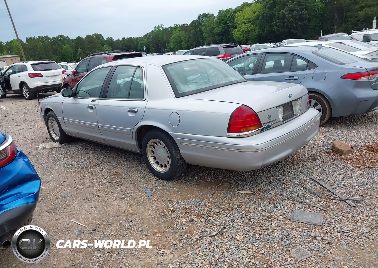 2000 Ford Crown Victoria Lx VIN:2FAFP74W1YX184185 - 3