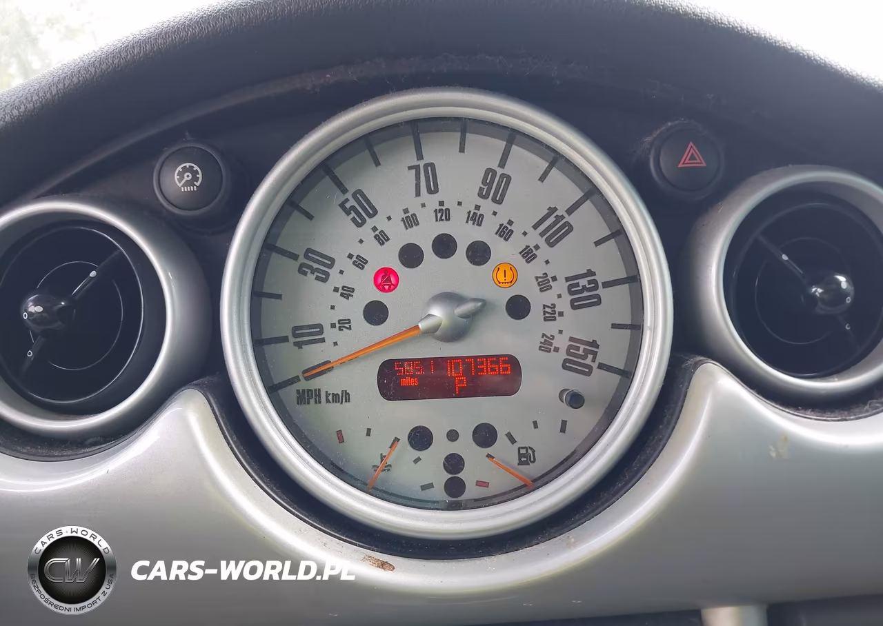 2003 Mini Cooper VIN:WMWRC33423TE16701 - 7