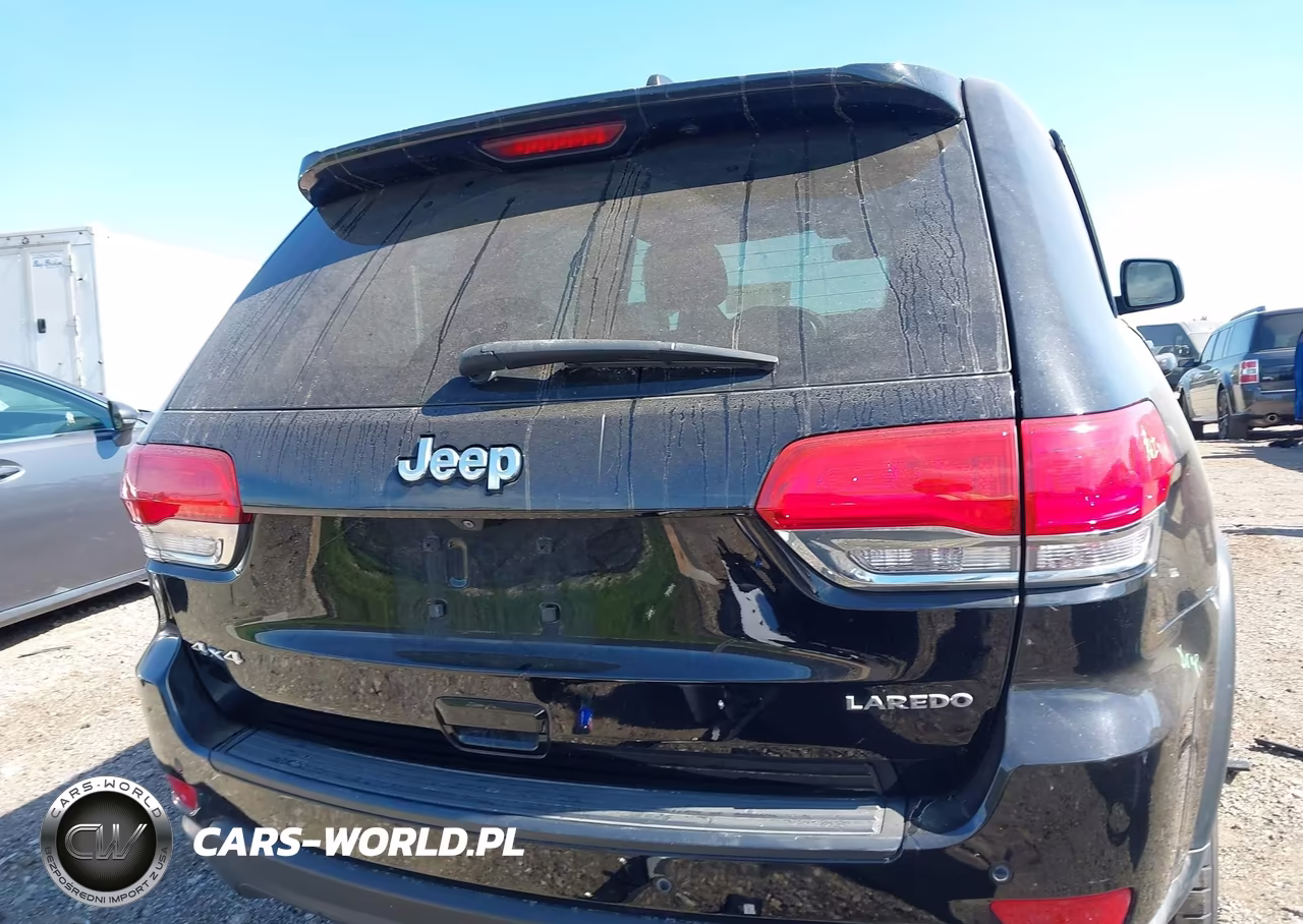 2018 Jeep Grand Cherokee Laredo 4X4 VIN:1C4RJFAG3JC278247 - 16