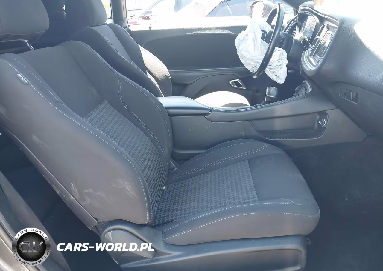 2019 Dodge Challenger Sxt Awd VIN:2C3CDZGG0KH656517 - 5