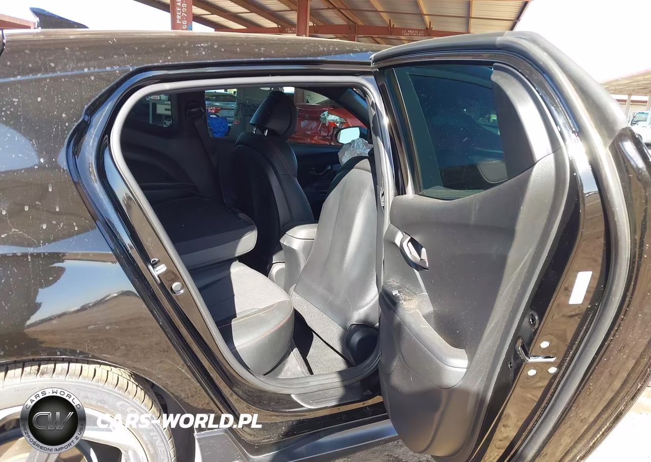 2019 Hyundai Veloster Turbo VIN:KMHTH6AB6KU020642 - 8
