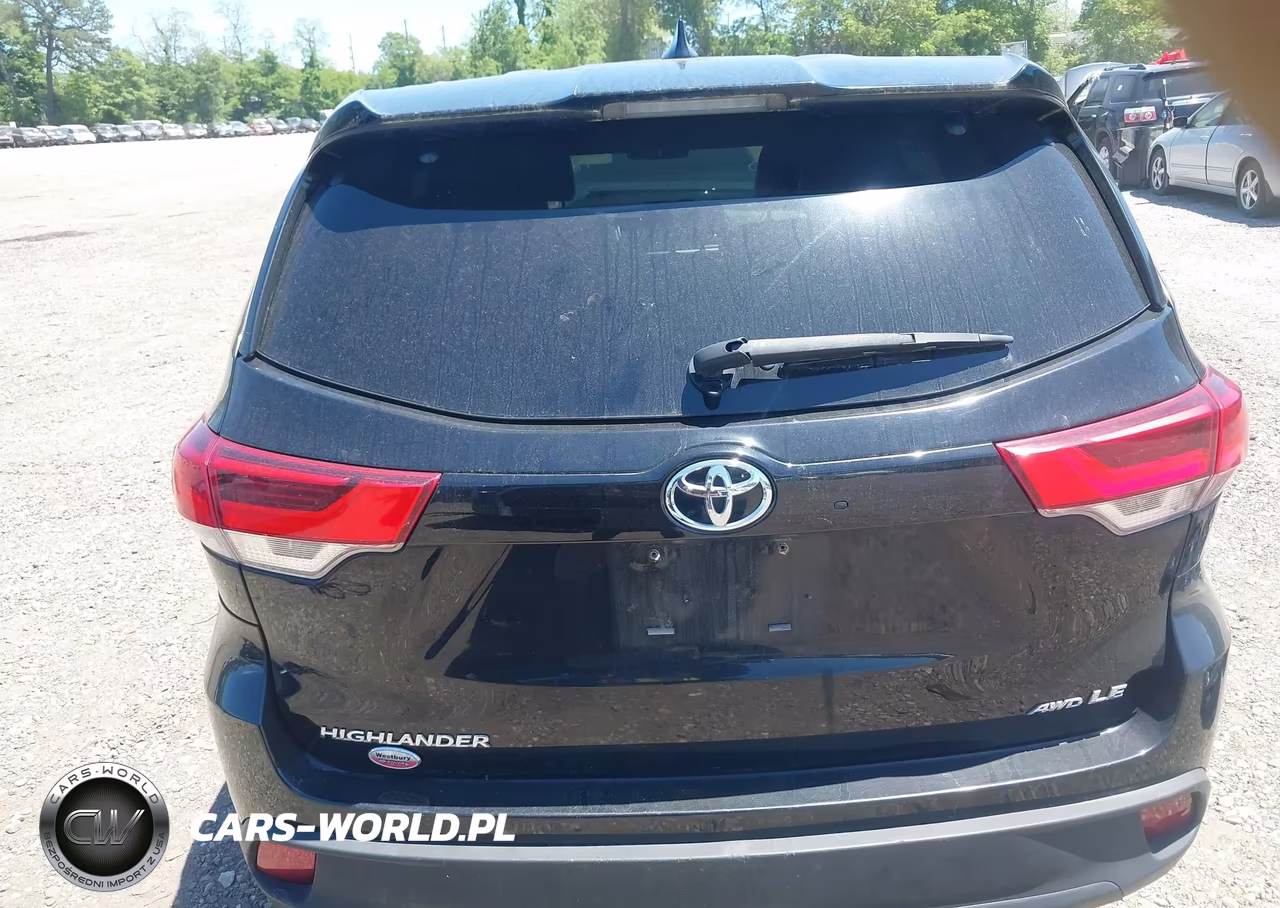 2018 Toyota Highlander Le Plus VIN:5TDBZRFH5JS815891 - 16