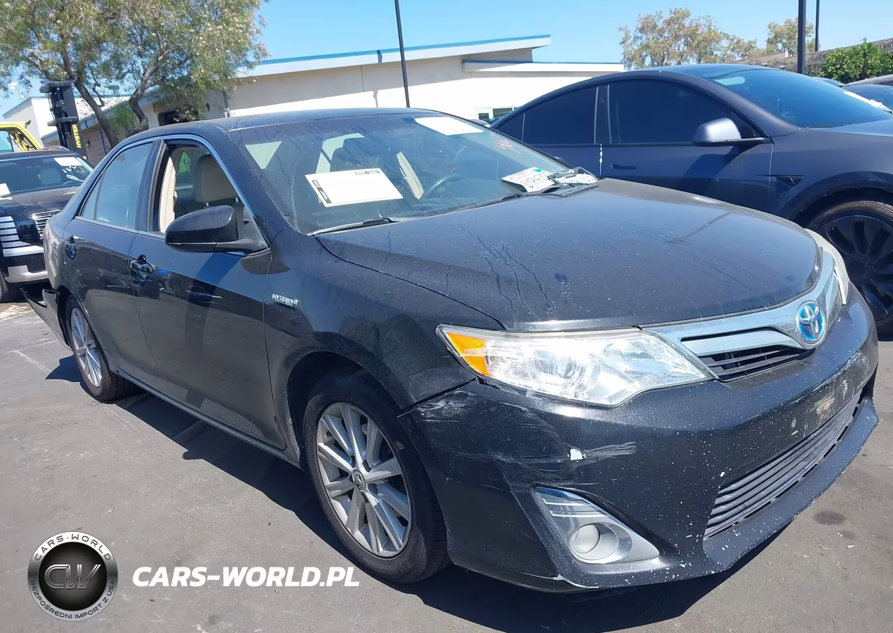 2013 Toyota Camry Hybrid Xle – zdjęcie 1 z 16