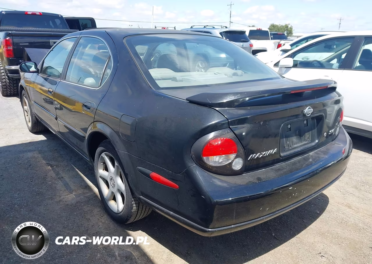2000 Nissan Maxima Gle-Gxe-Se VIN:JN1CA31A7YT006877 - 3