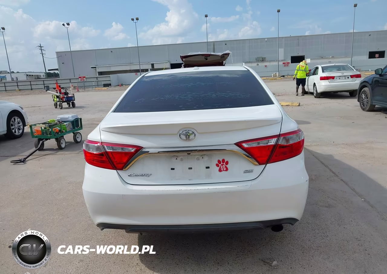 2017 Toyota Camry Se VIN:4T1BF1FK4HU285890 - 16