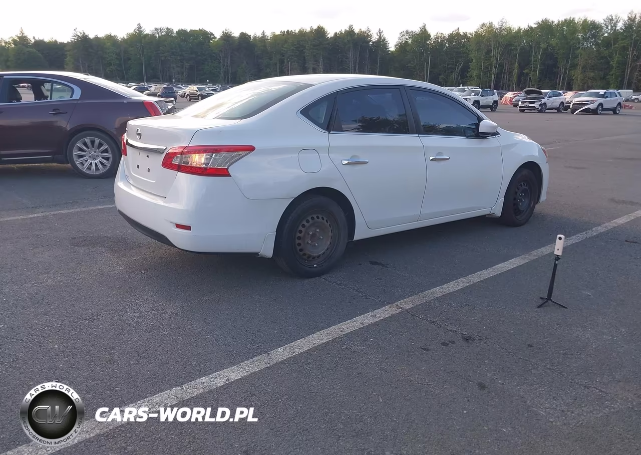 2015 Nissan Sentra S VIN:3N1AB7AP5FY278297 - 4