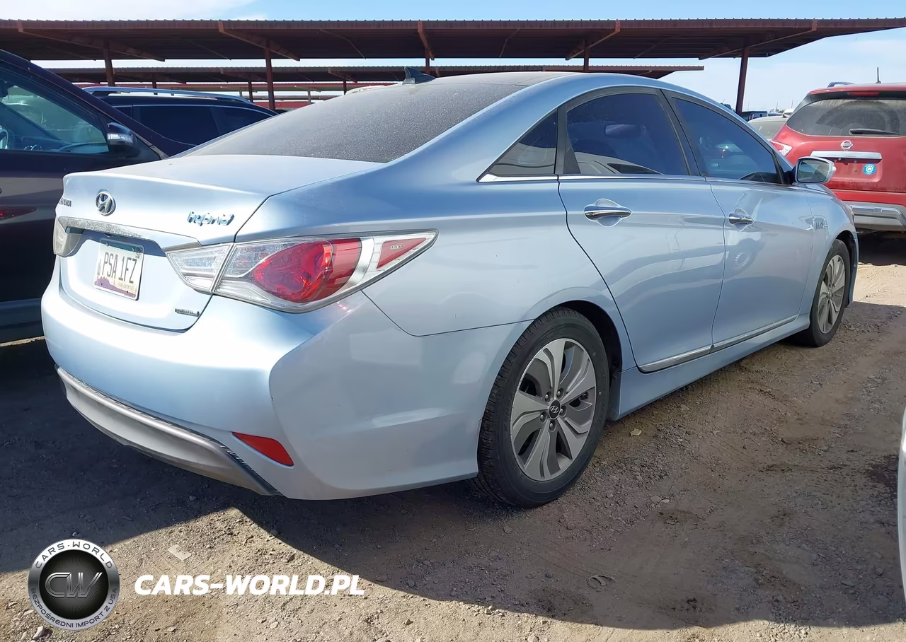 2014 Hyundai Sonata Hybrid Limited VIN:KMHEC4A45EA111369 - 4