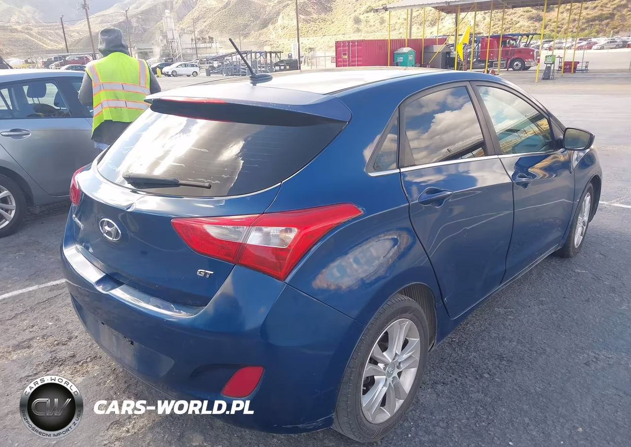 2015 Hyundai Elantra Gt VIN:KMHD35LHXFU237874 - 4