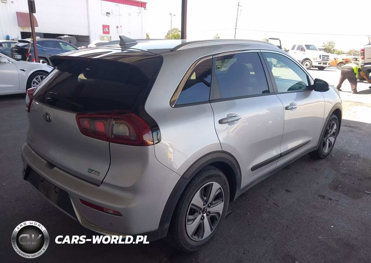 2019 Kia Niro Plug-In Hybrid Ex Premium VIN:KNDCC3LD2K5267120 - 4