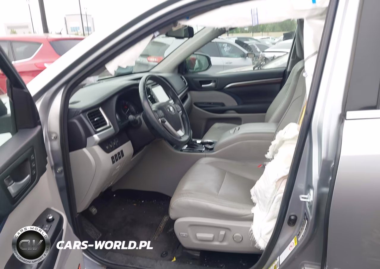 2016 Toyota Highlander Limited Platinum V6 VIN:5TDYKRFH1GS176741 - 5
