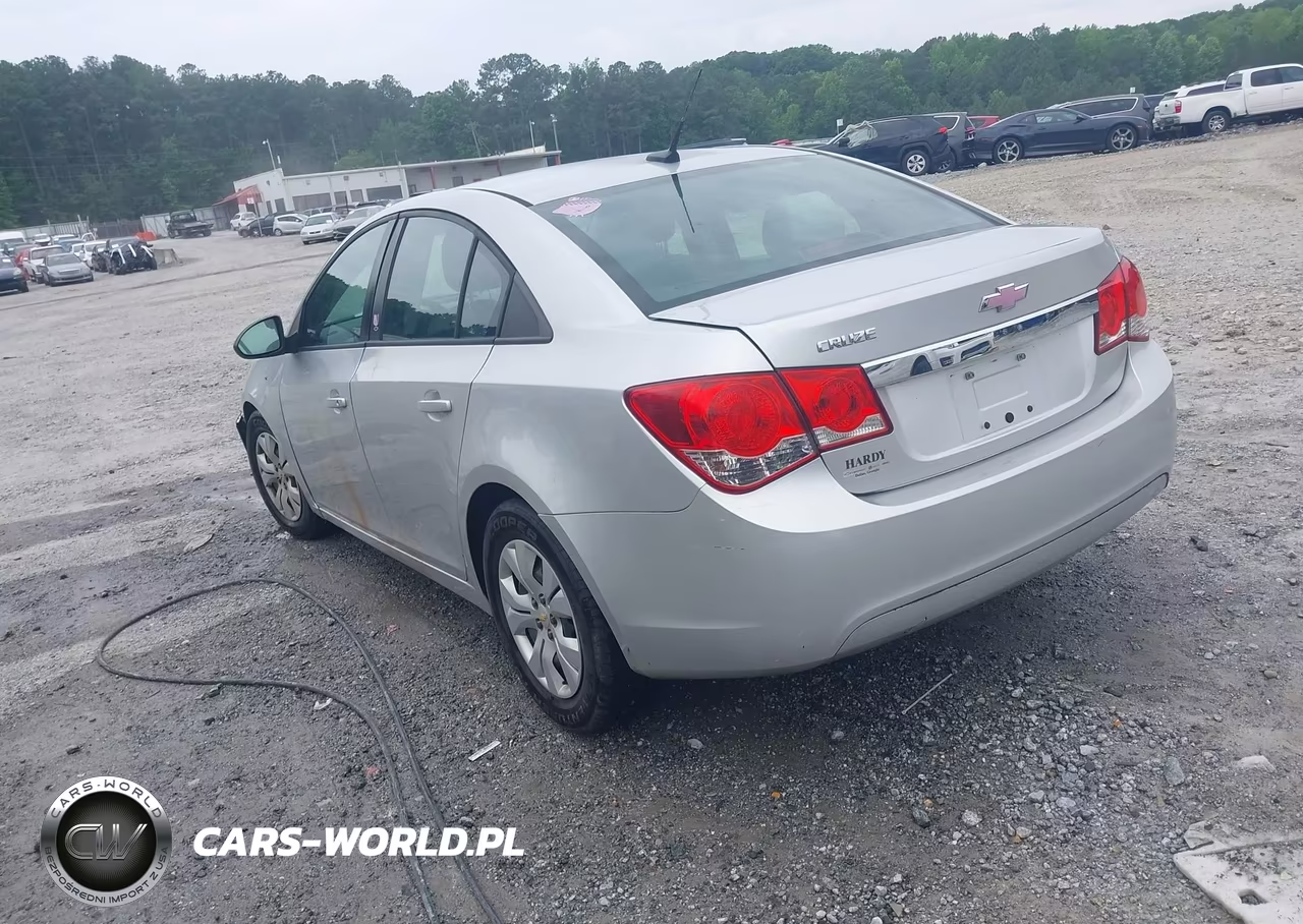 2014 Chevrolet Cruze Ls Auto VIN:1G1PA5SH2E7437808 - 3