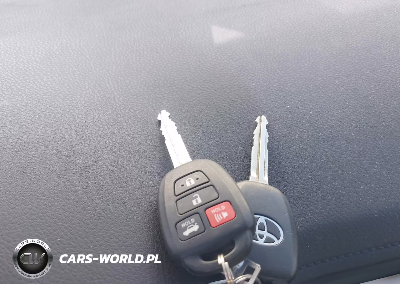 2016 Toyota Corolla Le VIN:5YFBURHEXGP562358 - 11