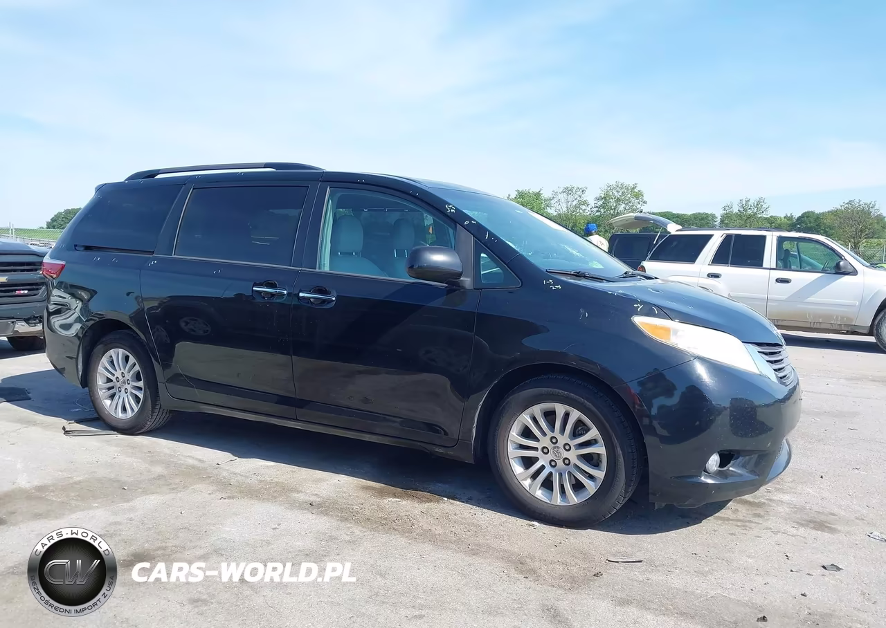 2015 Toyota Sienna Xle 8 Passenger VIN:5TDYK3DCXFS669370 - 13