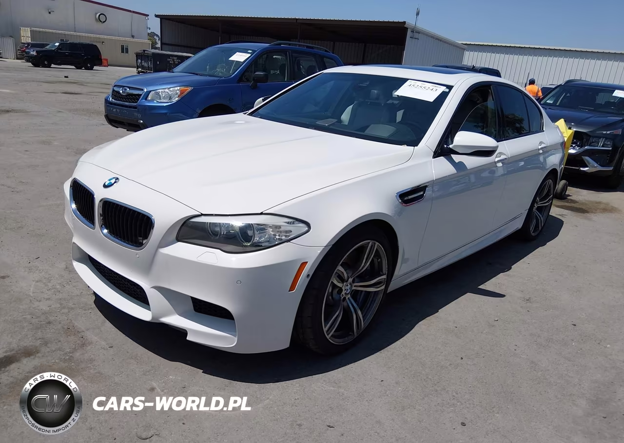 2013 BMW M5 VIN:WBSFV9C56DD096375 - 2