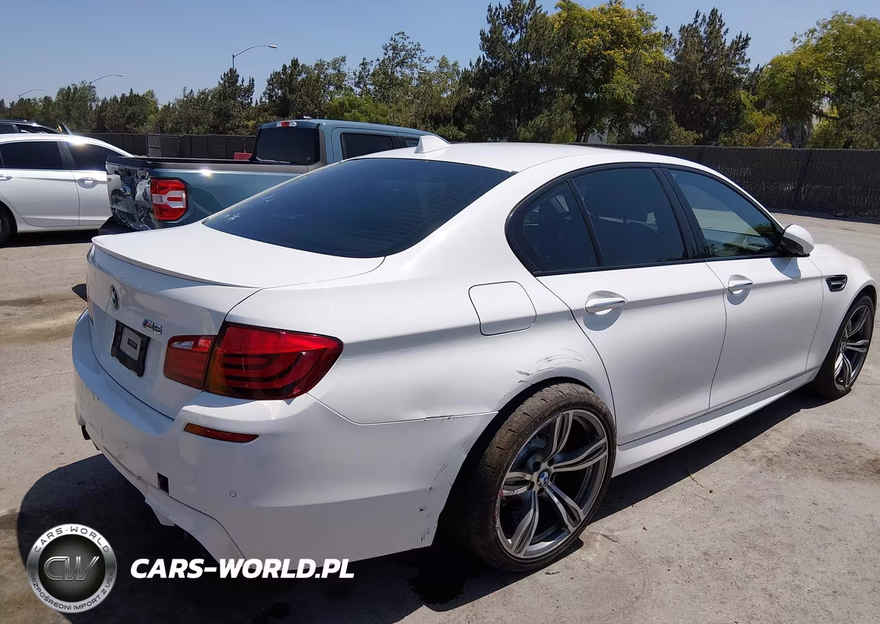 2013 BMW M5 VIN:WBSFV9C56DD096375 - 6