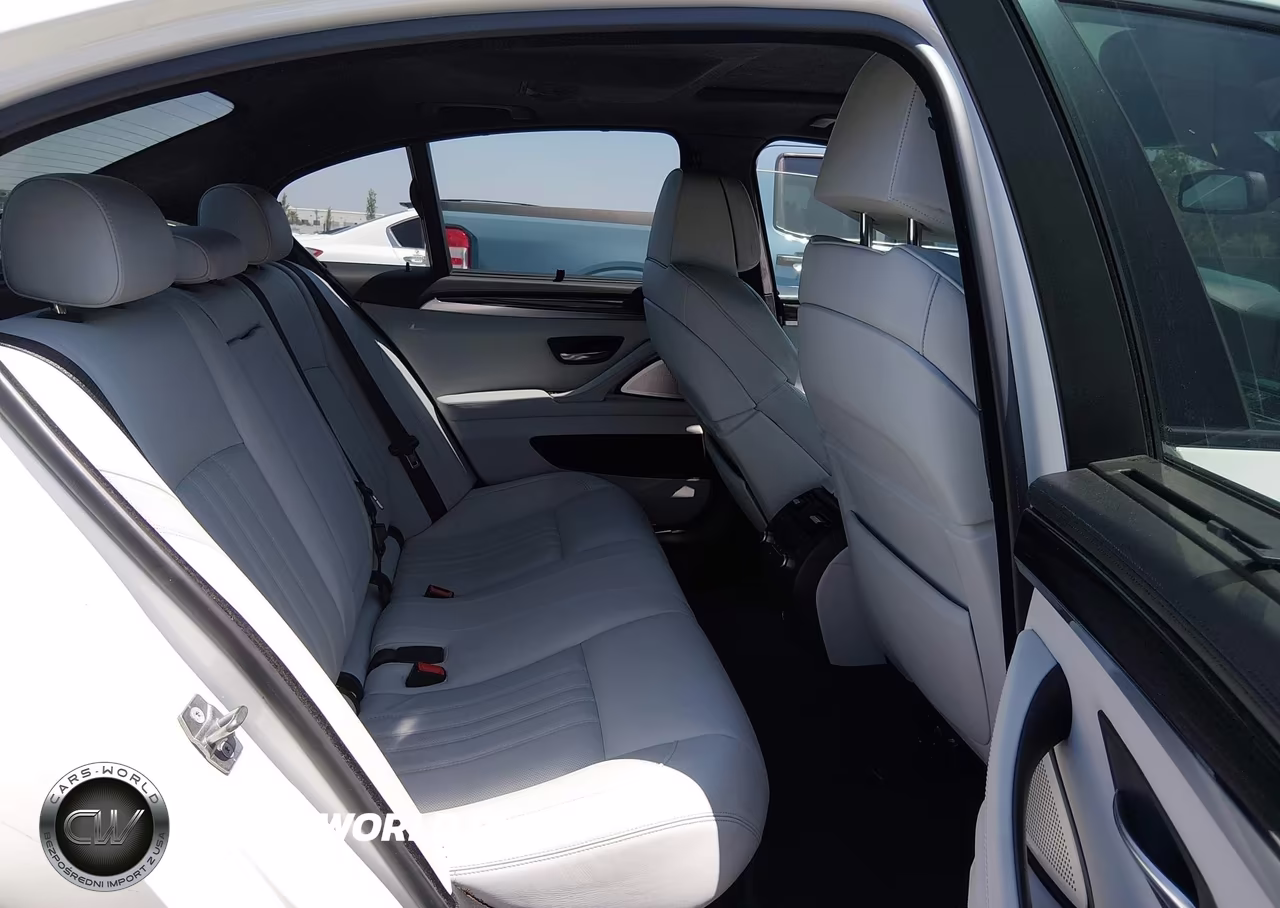 2013 BMW M5 VIN:WBSFV9C56DD096375 - 8