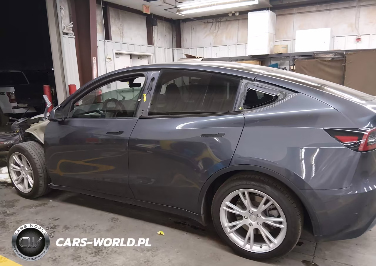 2023 Tesla Model Y VIN:7SAYGAEE2PF791476 - 14