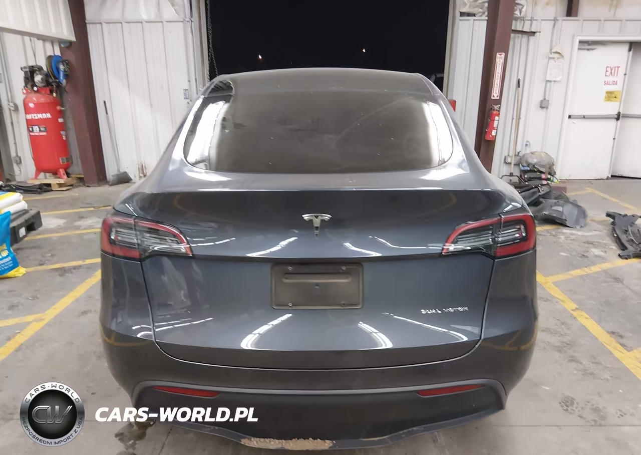 2023 Tesla Model Y VIN:7SAYGAEE2PF791476 - 16