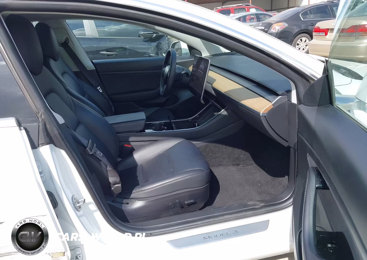 2020 Tesla Model 3 Standard Range Plus Rear-Wheel Drive-Standard Range Rear-Wheel Drive VIN:5YJ3E1EA9LF708999 - 5