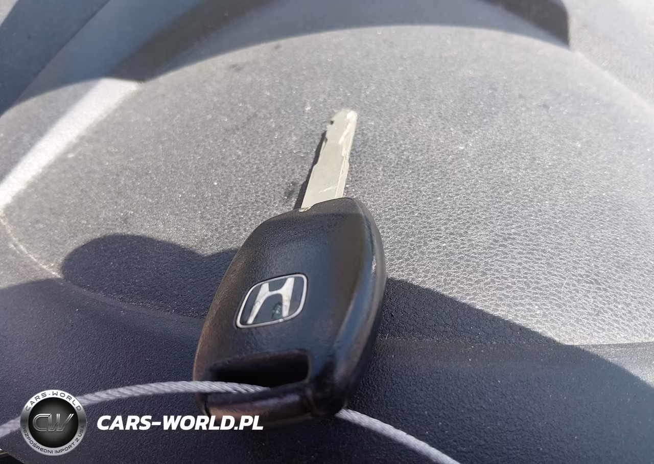 2013 Honda Fit Sport VIN:JHMGE8G52DC064284 - 11