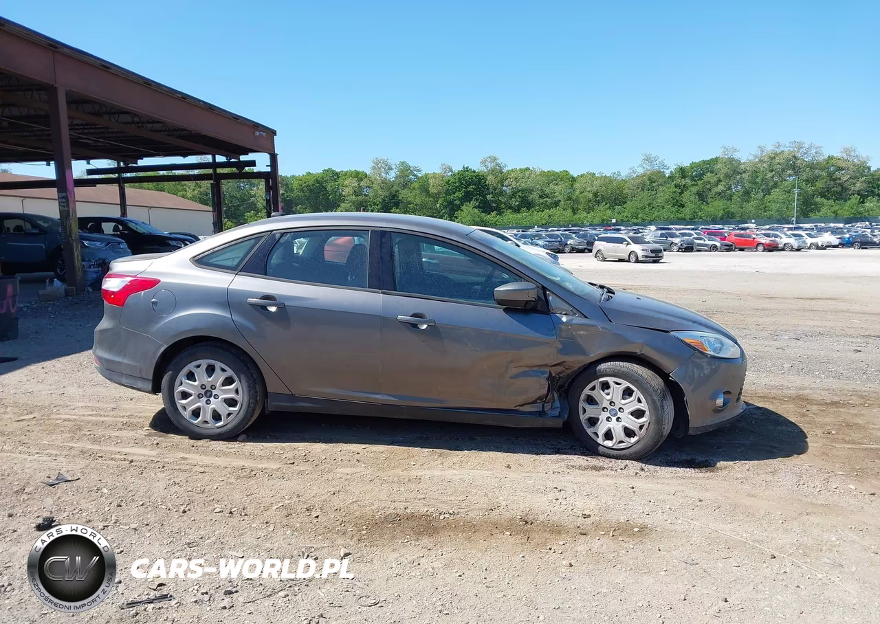 2012 Ford Focus Se VIN:1FAHP3F2XCL355548 - 13