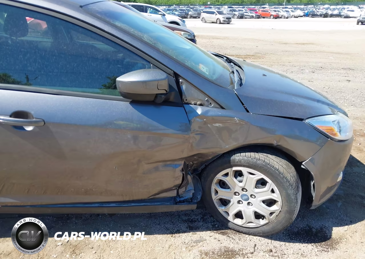 2012 Ford Focus Se VIN:1FAHP3F2XCL355548 - 6