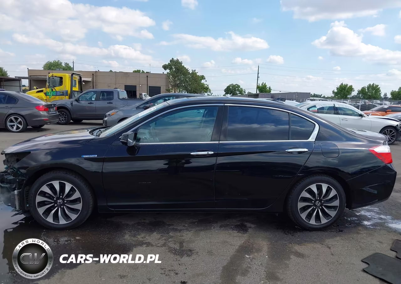 2015 Honda Accord Hybrid VIN:1HGCR6F32FA006376 - 15