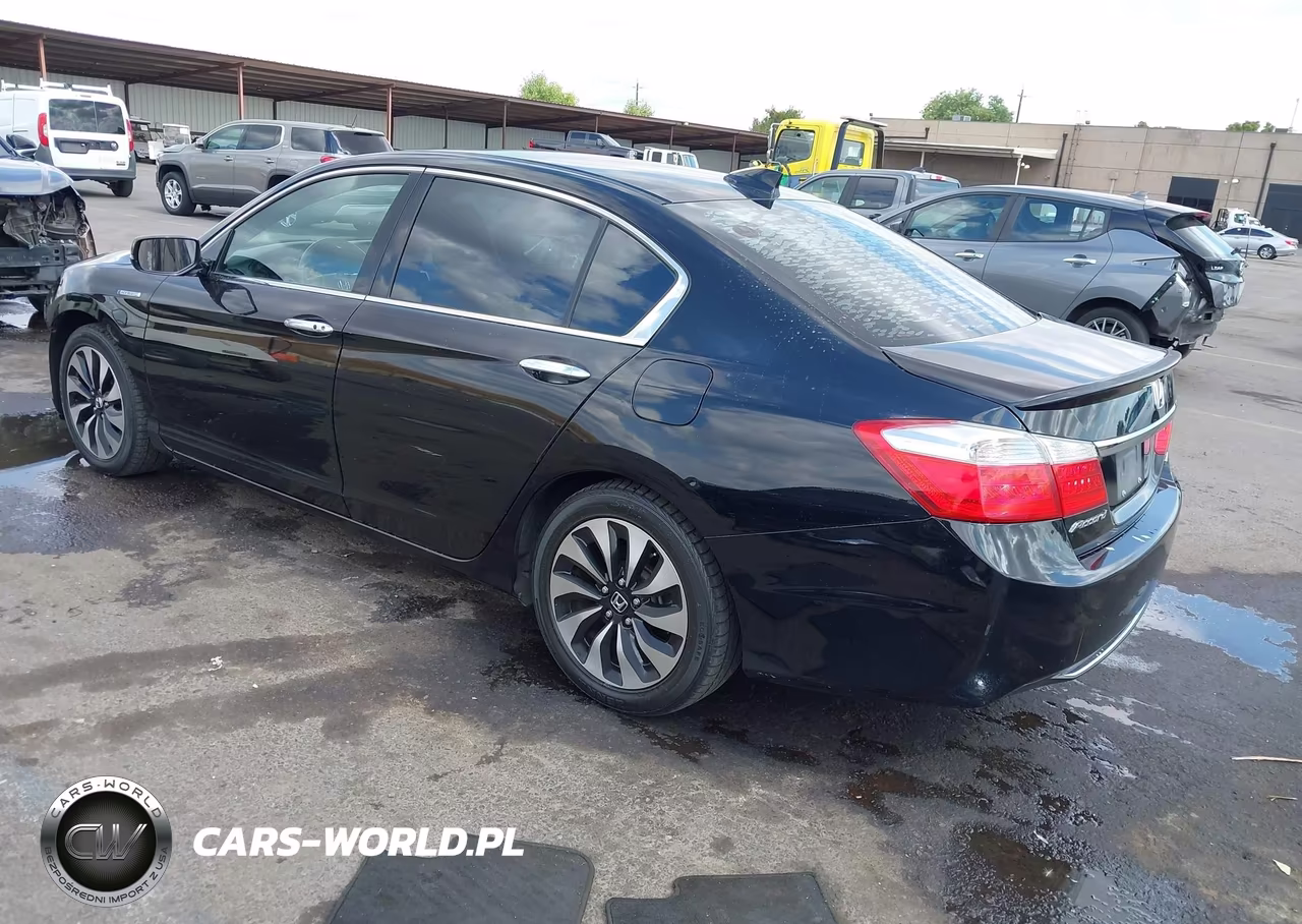 2015 Honda Accord Hybrid VIN:1HGCR6F32FA006376 - 3