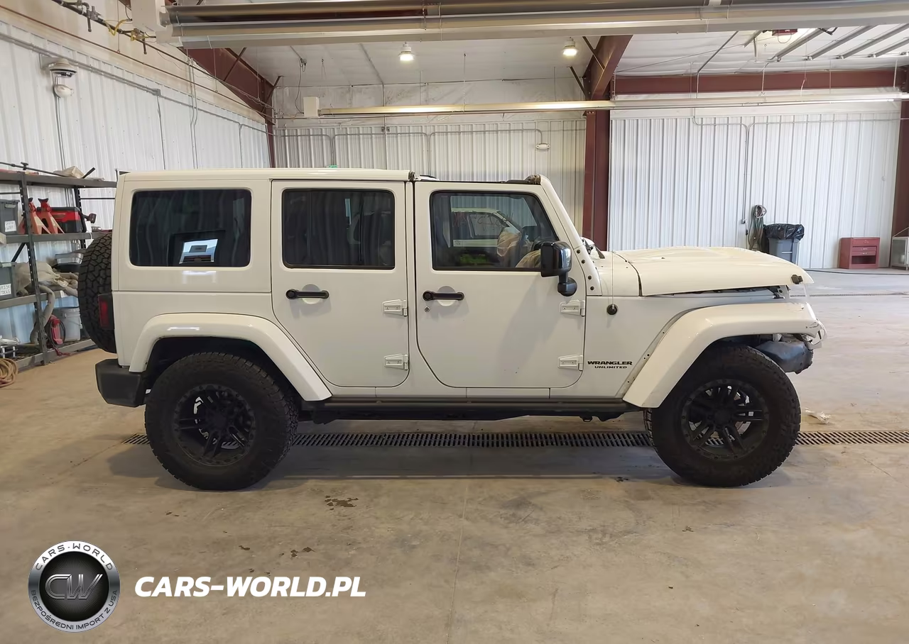 2015 Jeep Wrangler Unlimited Altitude VIN:1C4BJWEG1FL717089 - 14