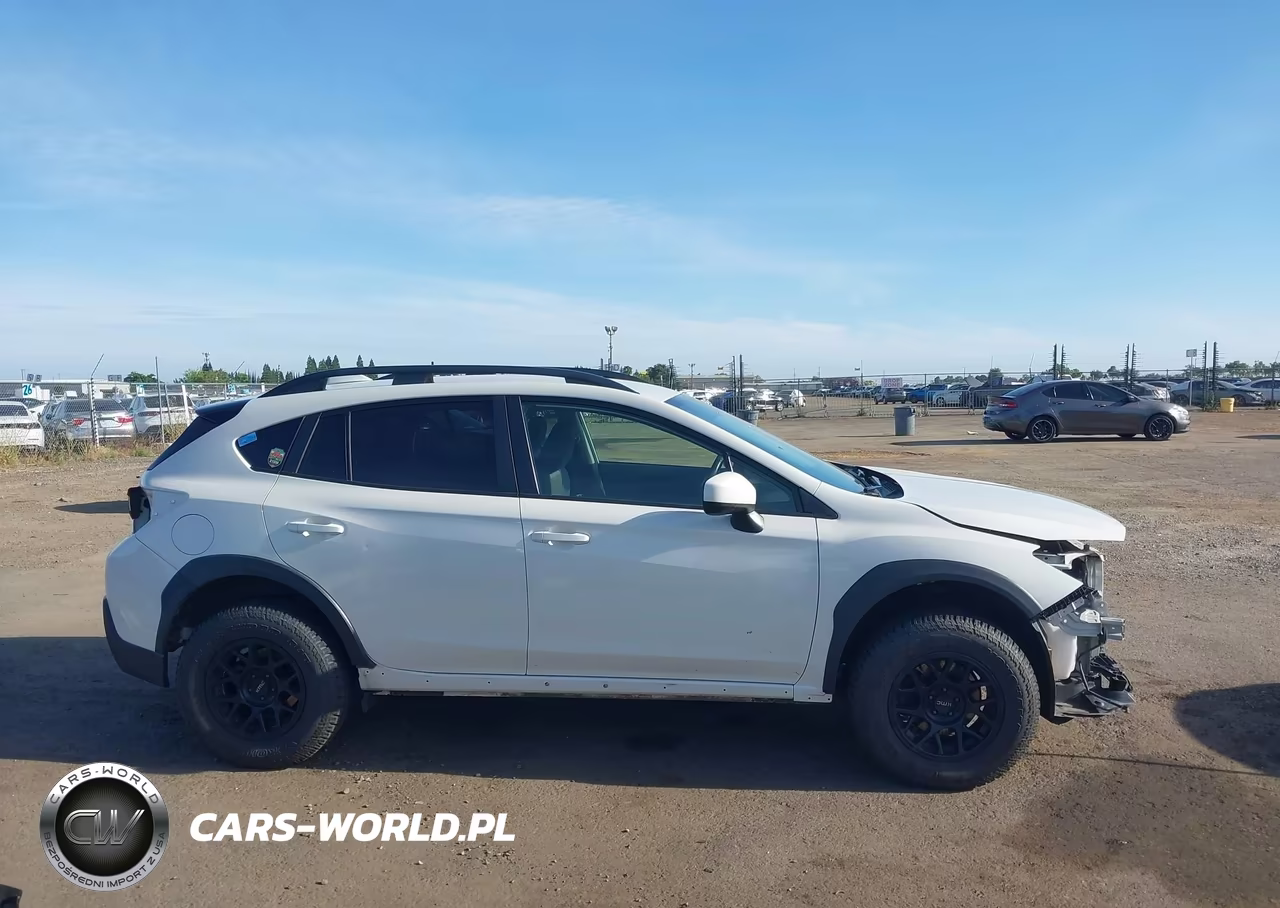 2018 Subaru Crosstrek 2.0I Premium VIN:JF2GTABC6J9290990 - 13