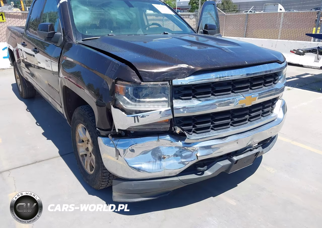2018 Chevrolet Silverado C1500 Lt VIN:1GCRCREH9JZ327477 - 6