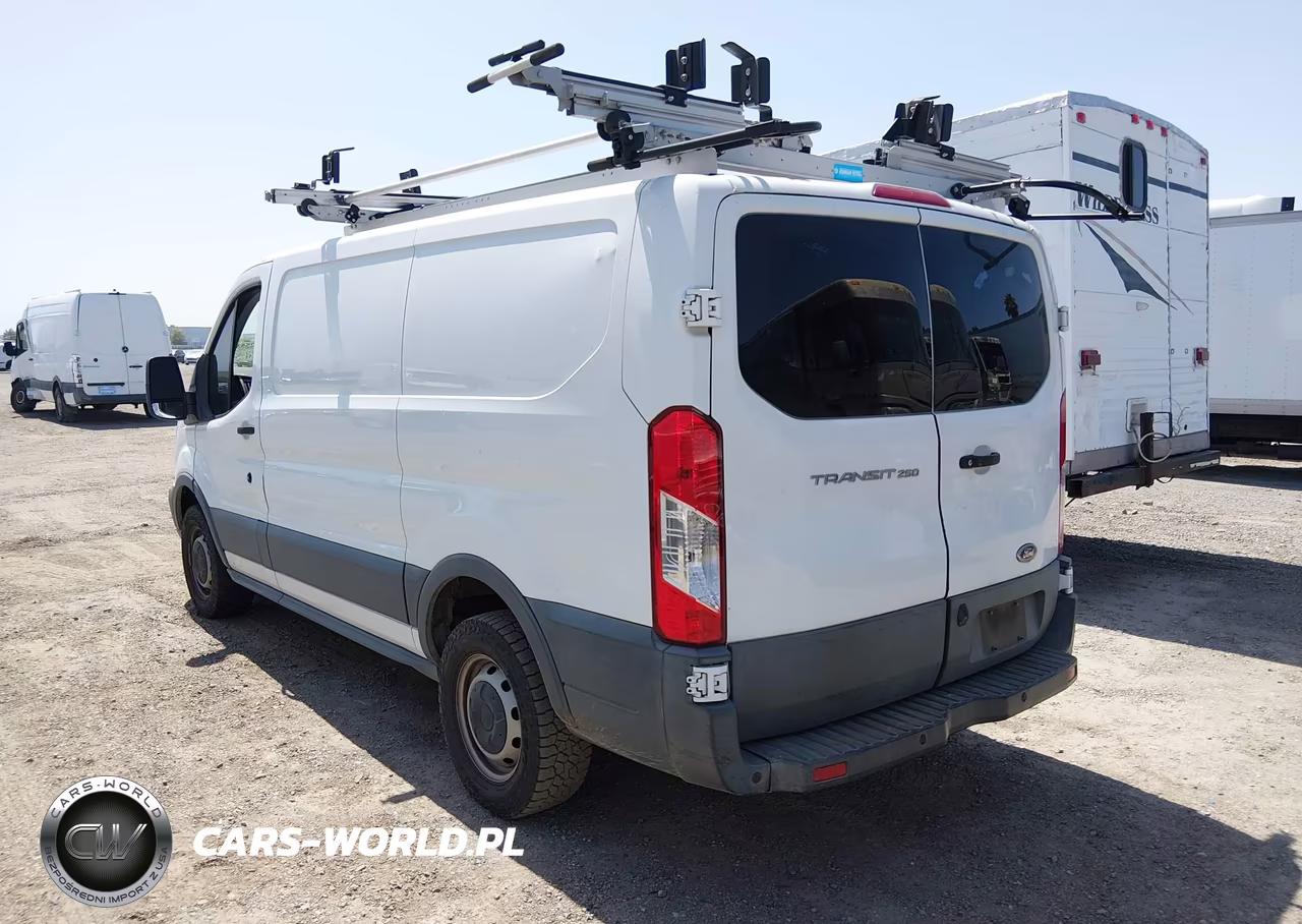 2018 Ford Transit-250 VIN:1FTYR1YMXJKA26083 - 3