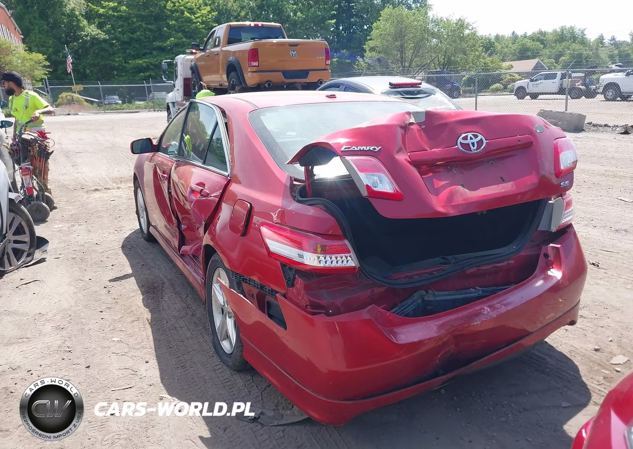 2010 Toyota Camry Se VIN:4T1BF3EKXAU515323 - 3
