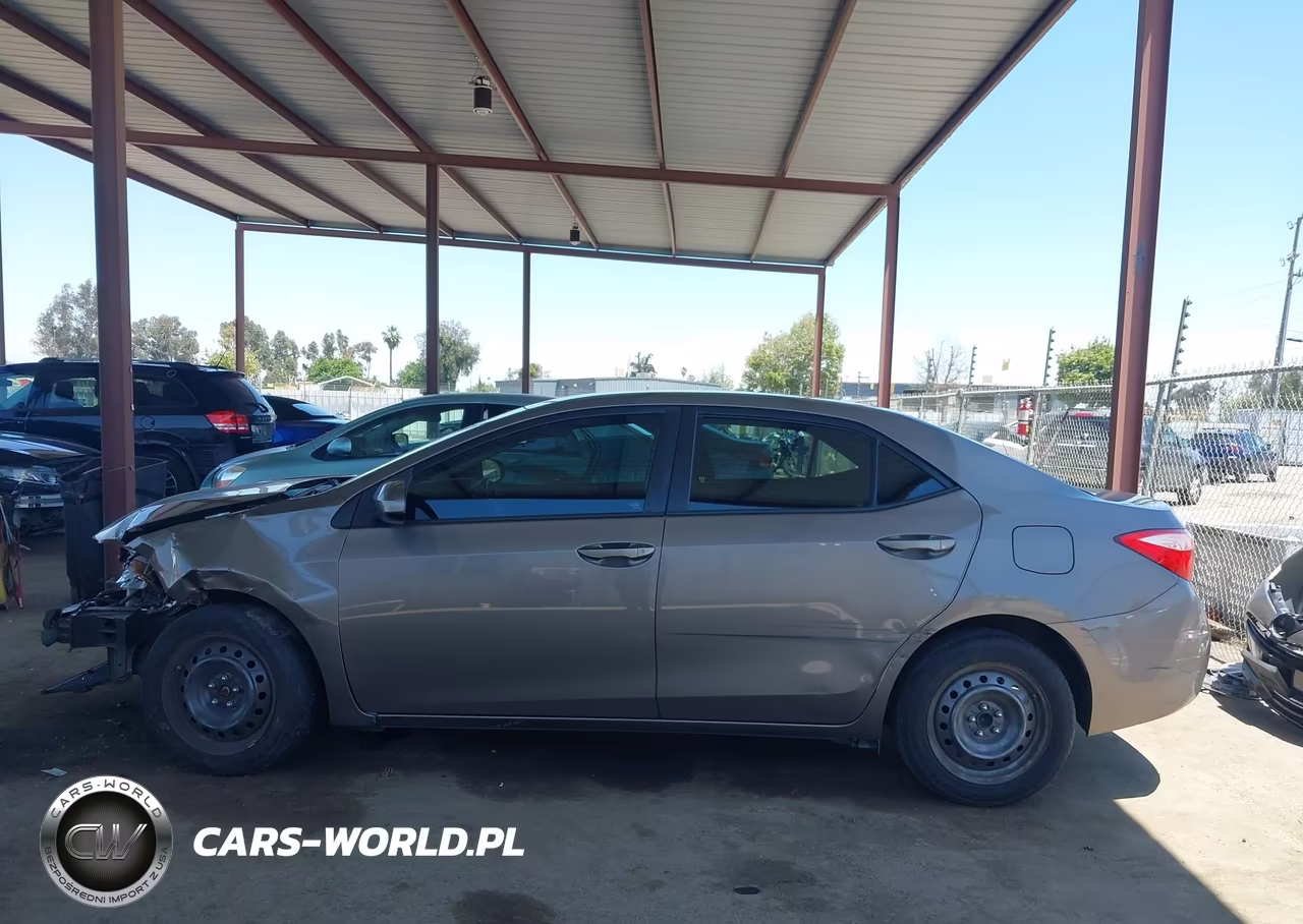 2017 Toyota Corolla Le VIN:5YFBURHE1HP715906 - 15