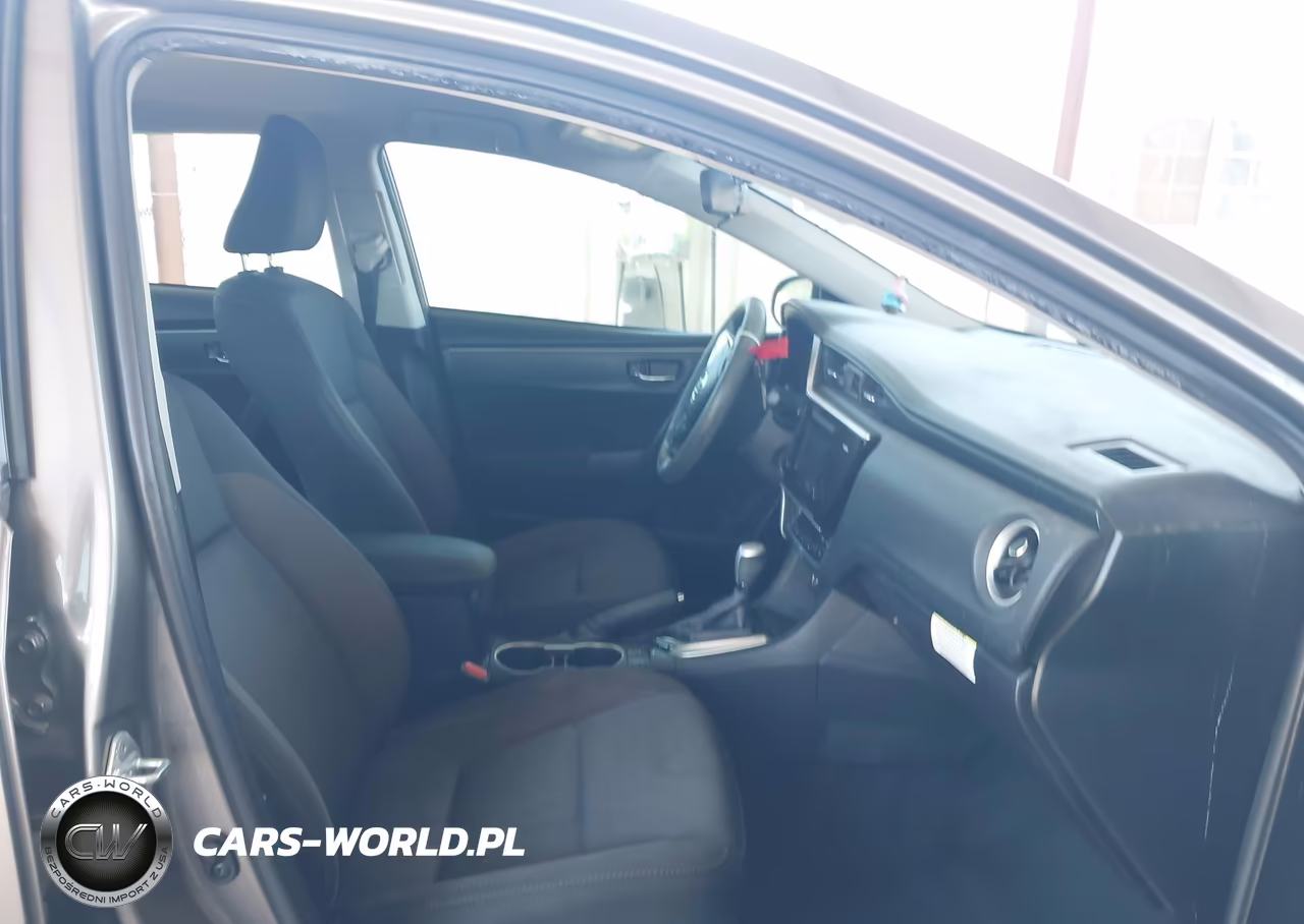 2017 Toyota Corolla Le VIN:5YFBURHE1HP715906 - 5