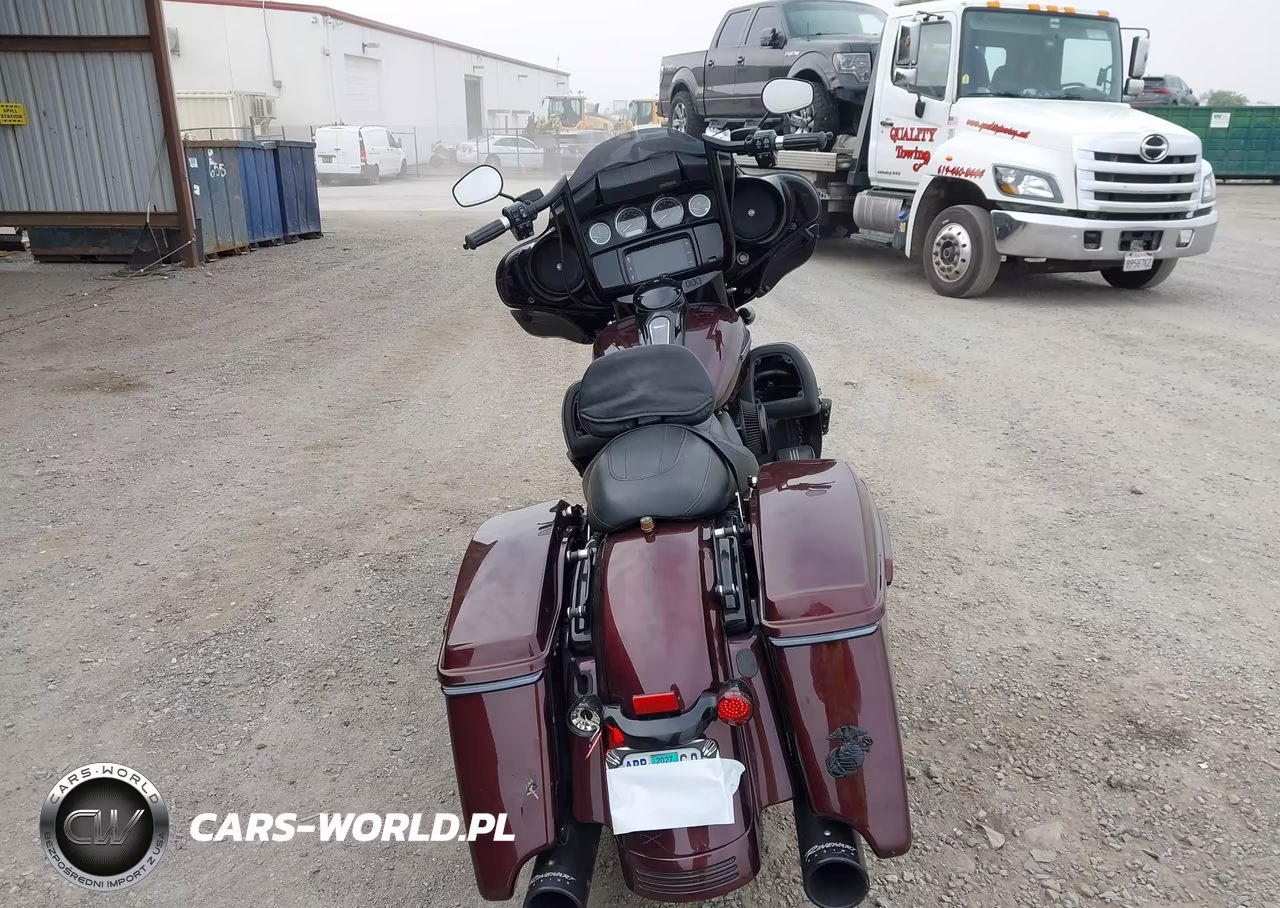 2018 Harley-Davidson Flhxs Street Glide Special VIN:1HD1KRC30JB641243 - 6
