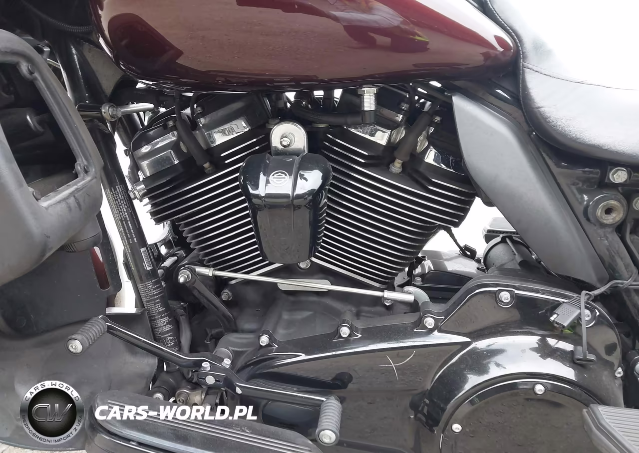 2018 Harley-Davidson Flhxs Street Glide Special VIN:1HD1KRC30JB641243 - 9
