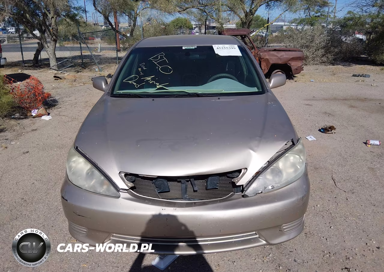 2005 Toyota Camry Le VIN:4T1BE32K85U979322 - 11