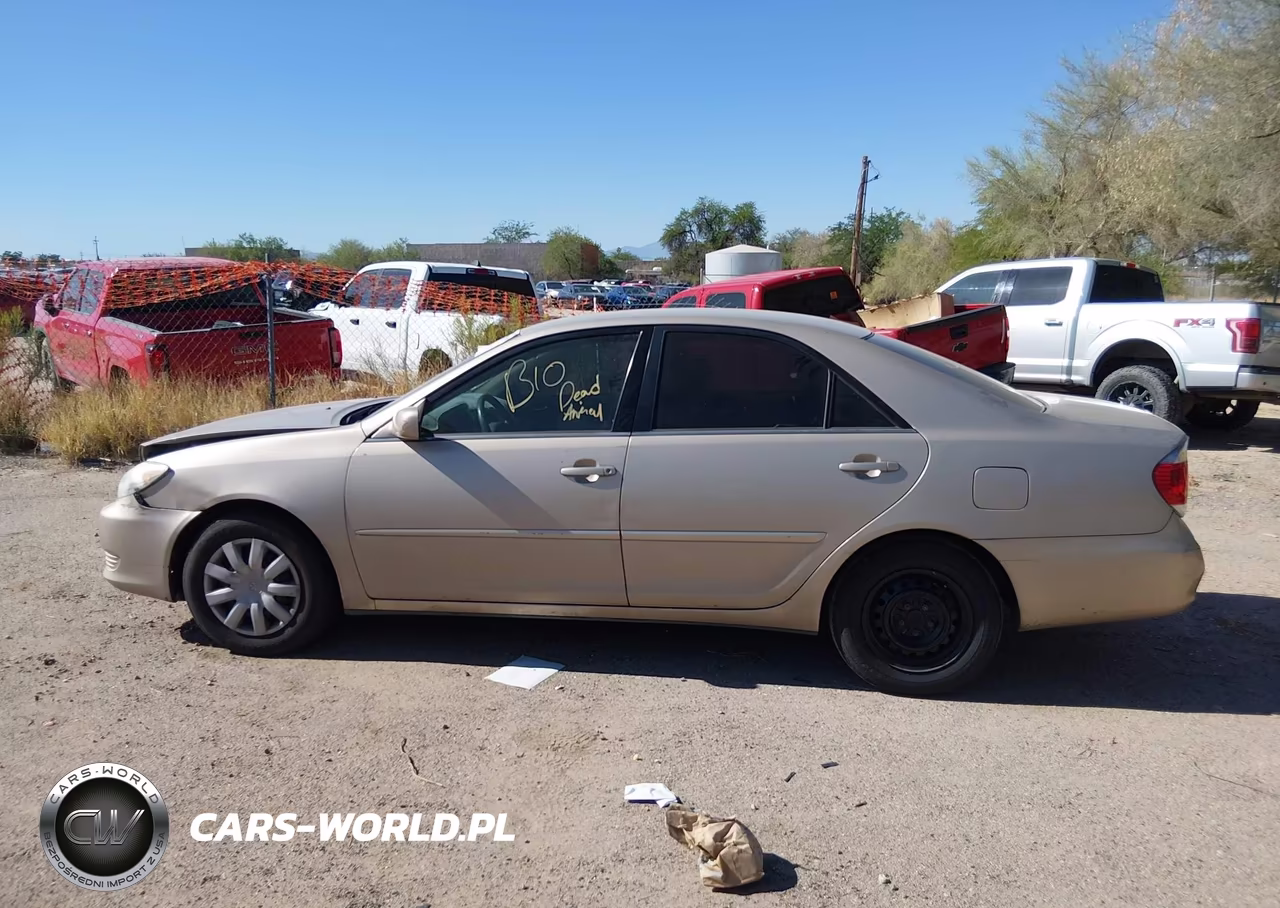 2005 Toyota Camry Le VIN:4T1BE32K85U979322 - 13