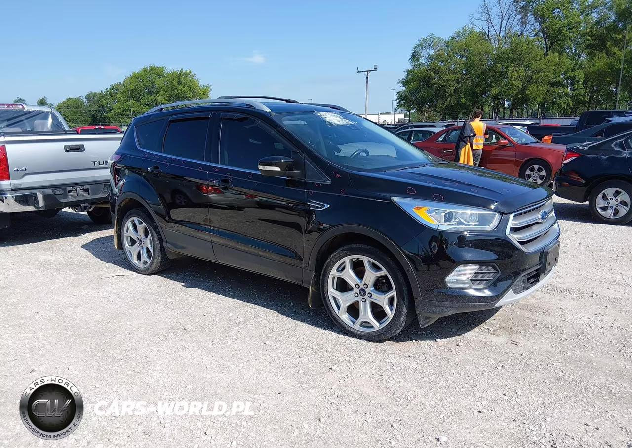 2017 Ford Escape Titanium – zdjęcie 1 z 16