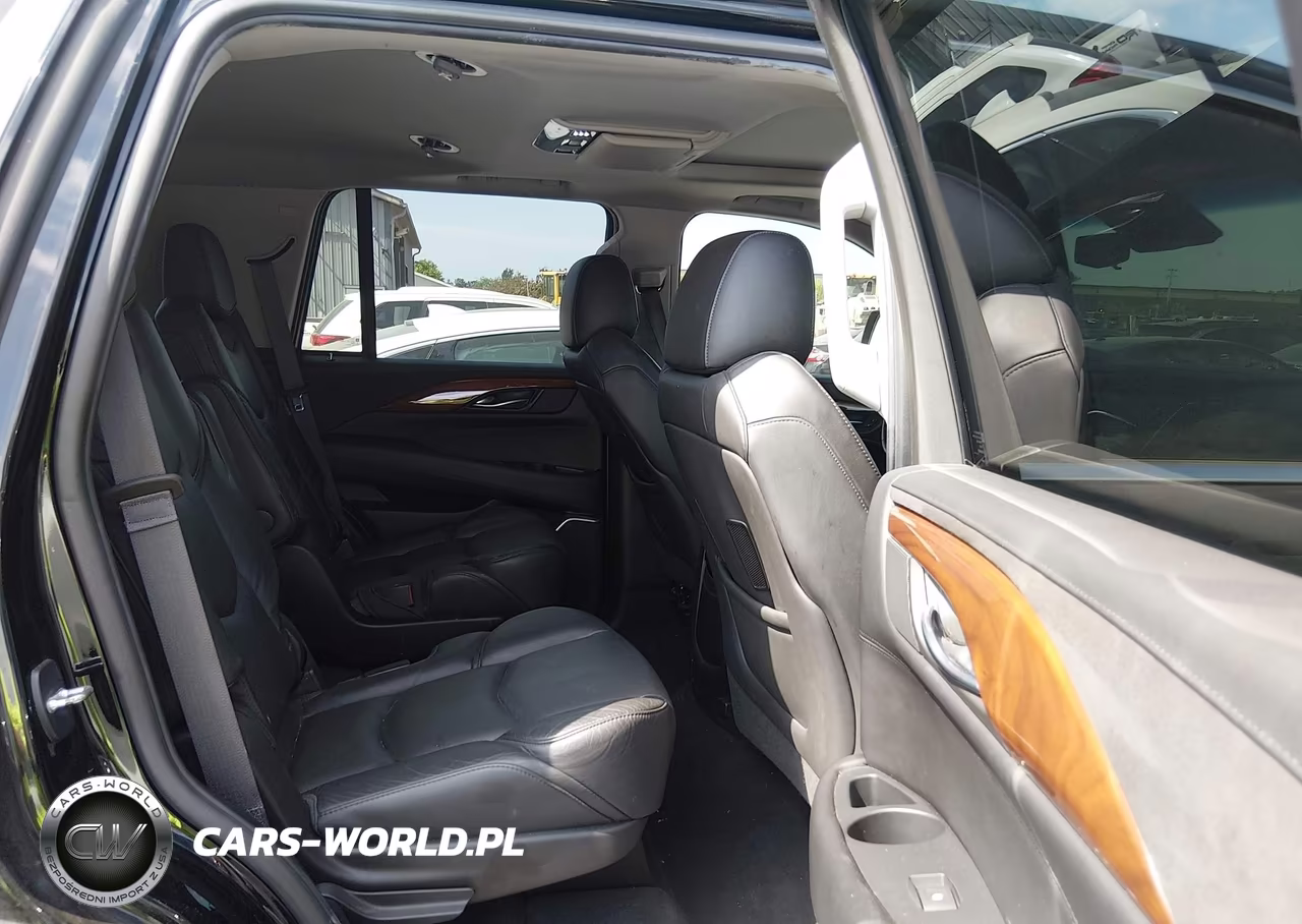 2017 Cadillac Escalade Luxury VIN:1GYS4BKJ3HR398966 - 8