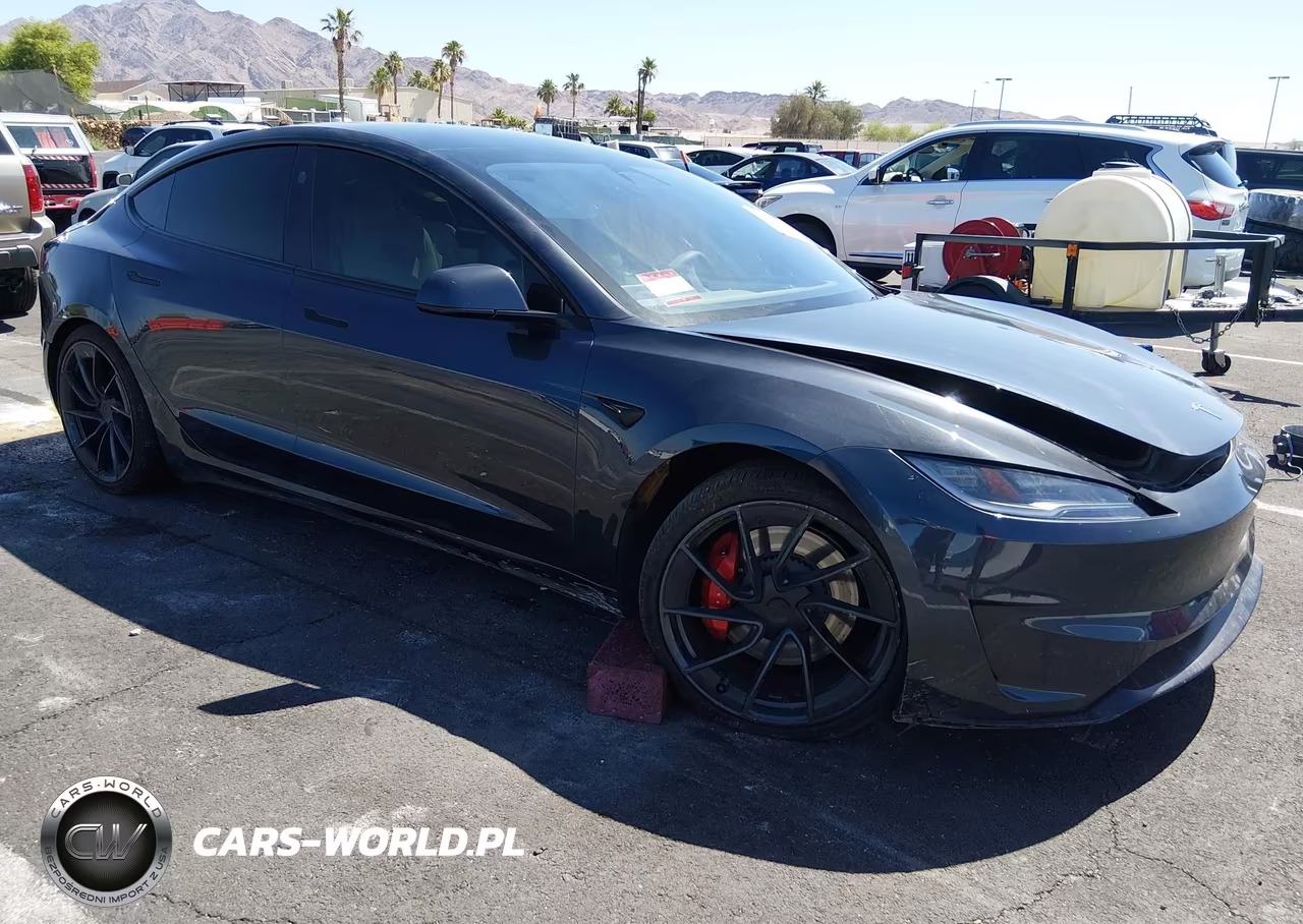 2025 Tesla Model 3 Performance All-Wheel Drive – zdjęcie 1 z 16