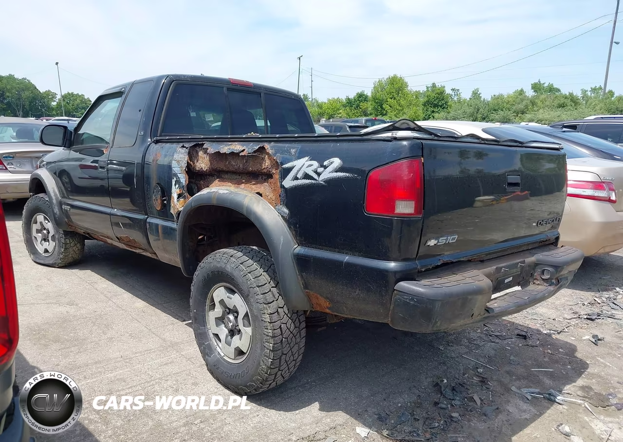 2001 Chevrolet S-10 Ls VIN:1GCCT19W218243765 - 3