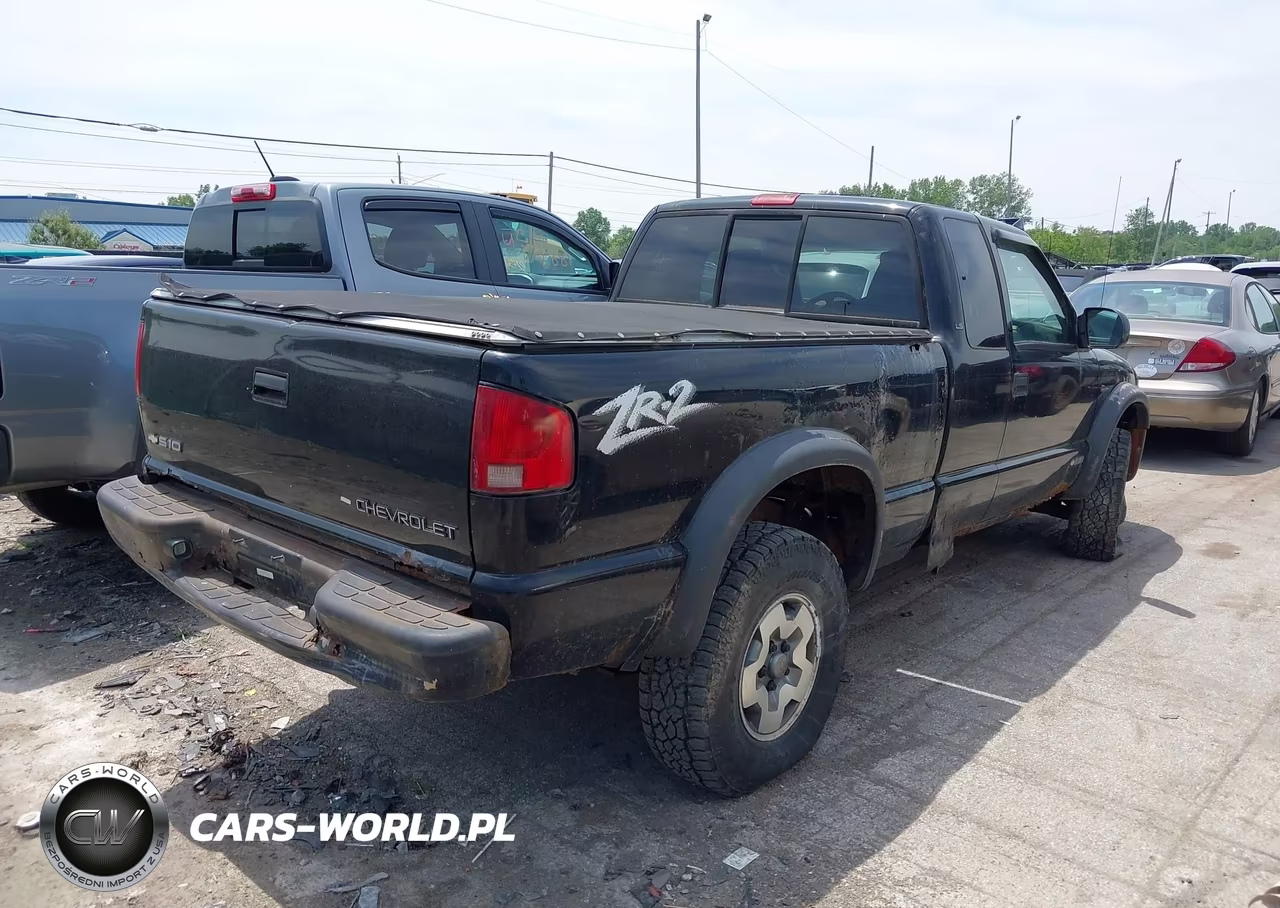 2001 Chevrolet S-10 Ls VIN:1GCCT19W218243765 - 4