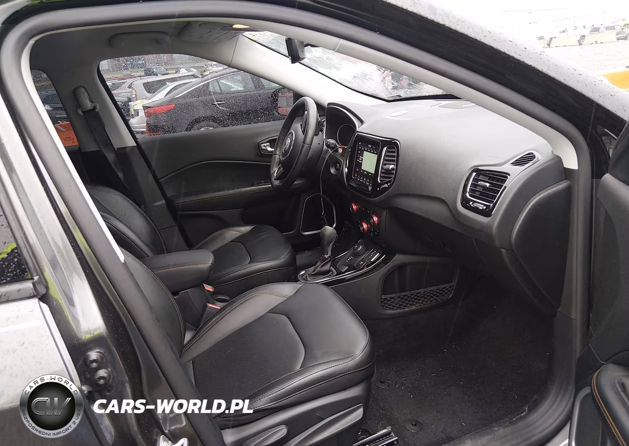 2019 Jeep Compass Limited 4X4 VIN:3C4NJDCBXKT838808 - 5