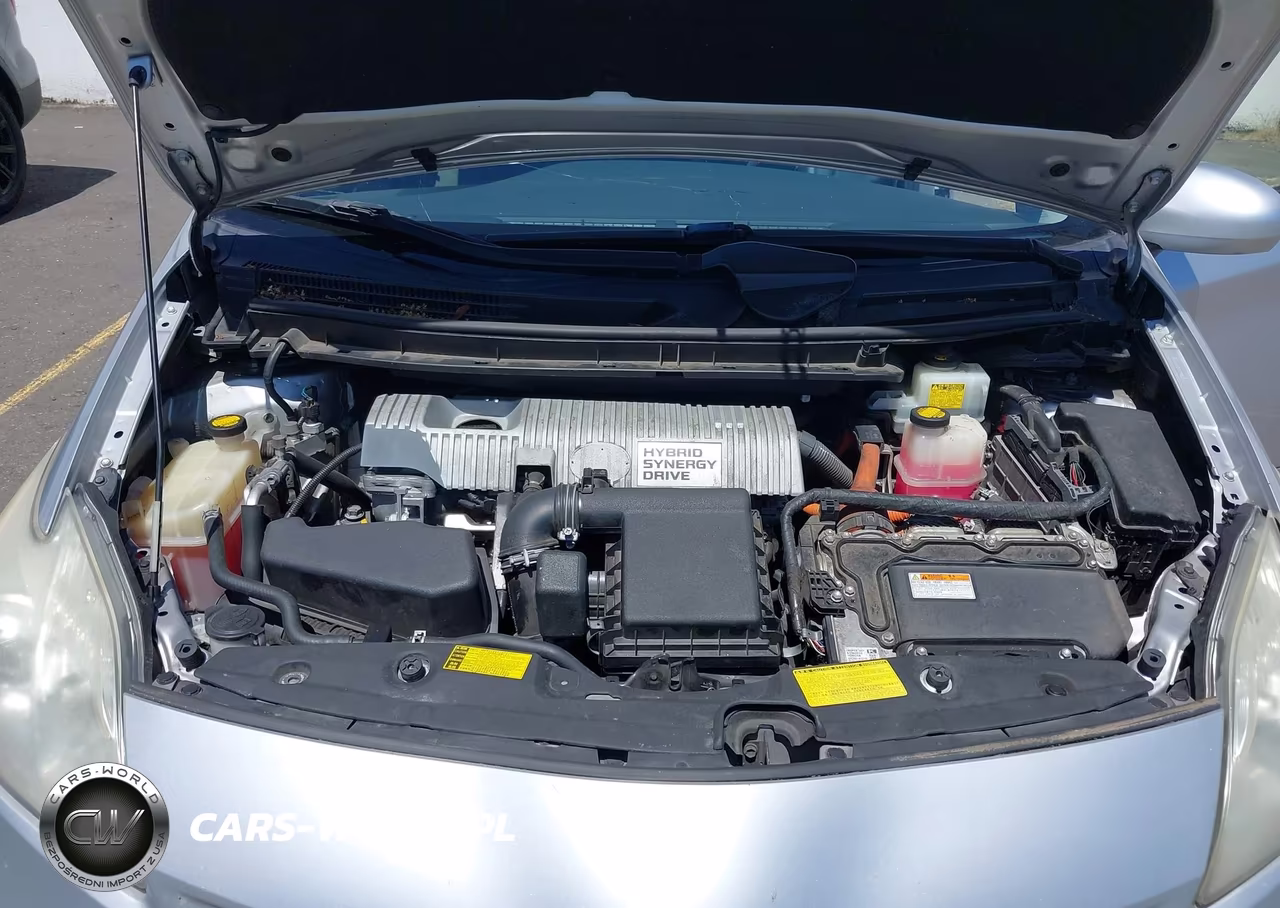 2013 Toyota Prius Two VIN:JTDKN3DU6D1681533 - 10