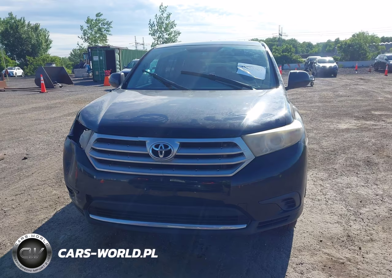 2011 Toyota Highlander Base V6 VIN:5TDBK3EH7BS070064 - 12