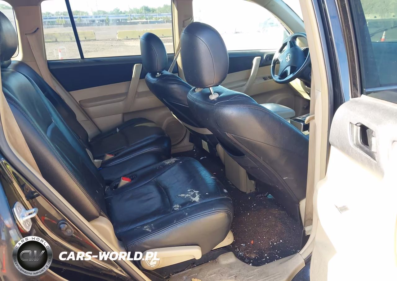 2011 Toyota Highlander Base V6 VIN:5TDBK3EH7BS070064 - 8